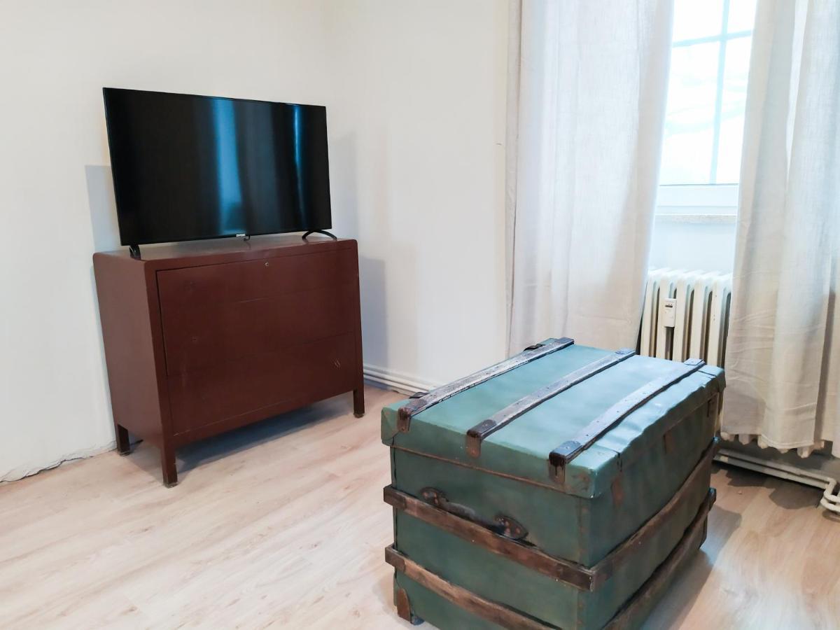 Alte Schule Gaestehaus - Fraeulein Apartment Bitburg Dış mekan fotoğraf
