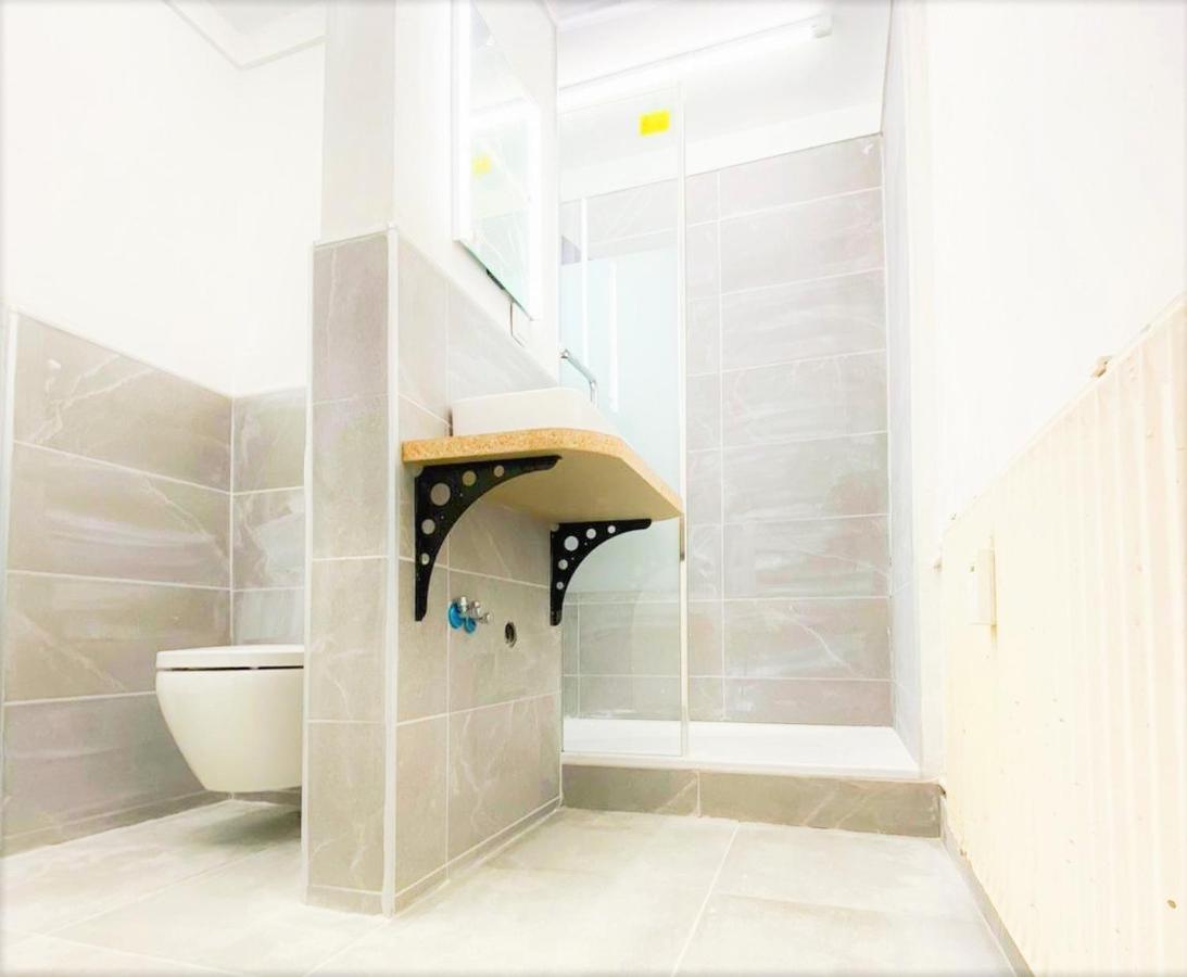 Alte Schule Gaestehaus - Fraeulein Apartment Bitburg Dış mekan fotoğraf